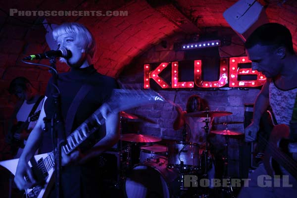 DILLY DALLY - 2018-10-08 - PARIS - Le Klub - 